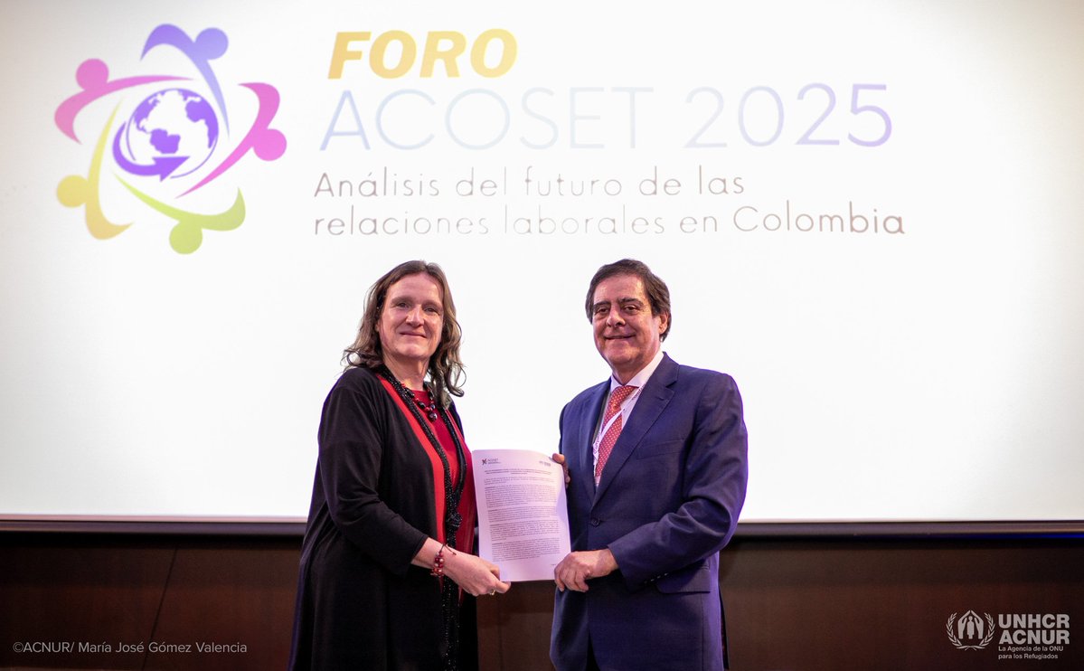 Damos un paso clave con la firma de la carta de entendimiento con <a href="/AcosetColombia/">ACOSET</a>.

Alianza por empleo digno e inclusivo de personas refugiadas y desplazadas internas.

Trabajamos juntos por la integración local y la transformación de la vida de las personas forzadas a huir.
