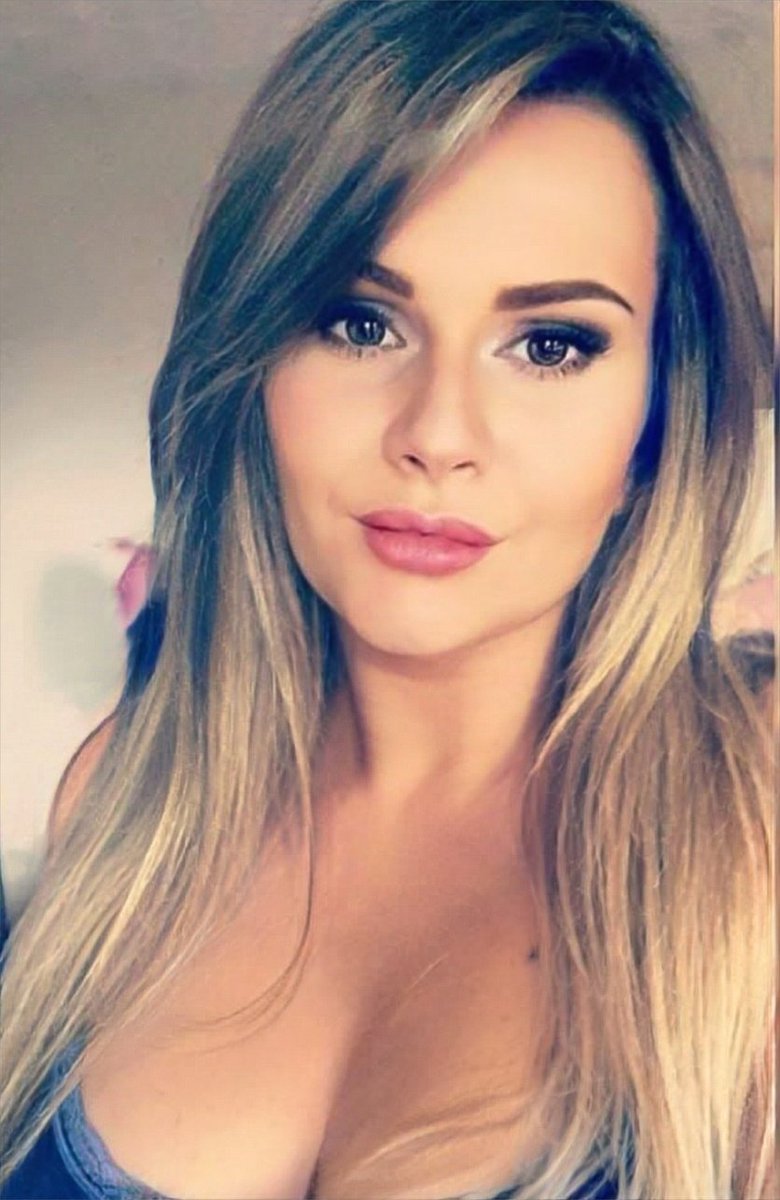 Debating on changing my hair back to this colour. 🤔 #hair #newhair #love