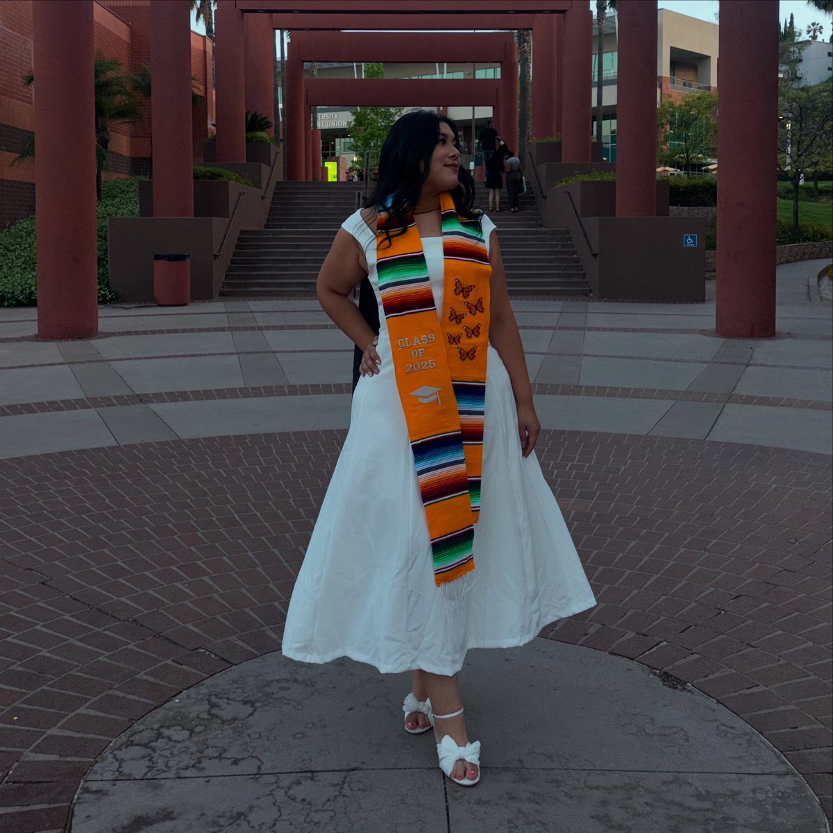 rodeodurango's tweet photo. Get your order for the 2025 graduation stoles!! 🤩
🔎Shop: Class of 2025
Ready to be shipped nationwide! ✈️
shop https://t.co/8URQbGk7MI or link in bio #artesaniasmexicanas #rodeodurango #graduationstoles #gradseason https://t.co/HUxoQLl3PU