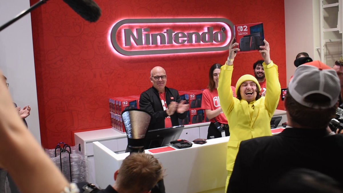 Nintendo Switch 2 and Mario Kart World Midnight Launch Event at Nintendo NY

Check out all the festivities and Doug Bowser appearances here ➡️ youtu.be/4df9VZnRV2Q

#NintendoSwitch2 #MarioKartWorld #NintendoNYC #NintendoStoreUS