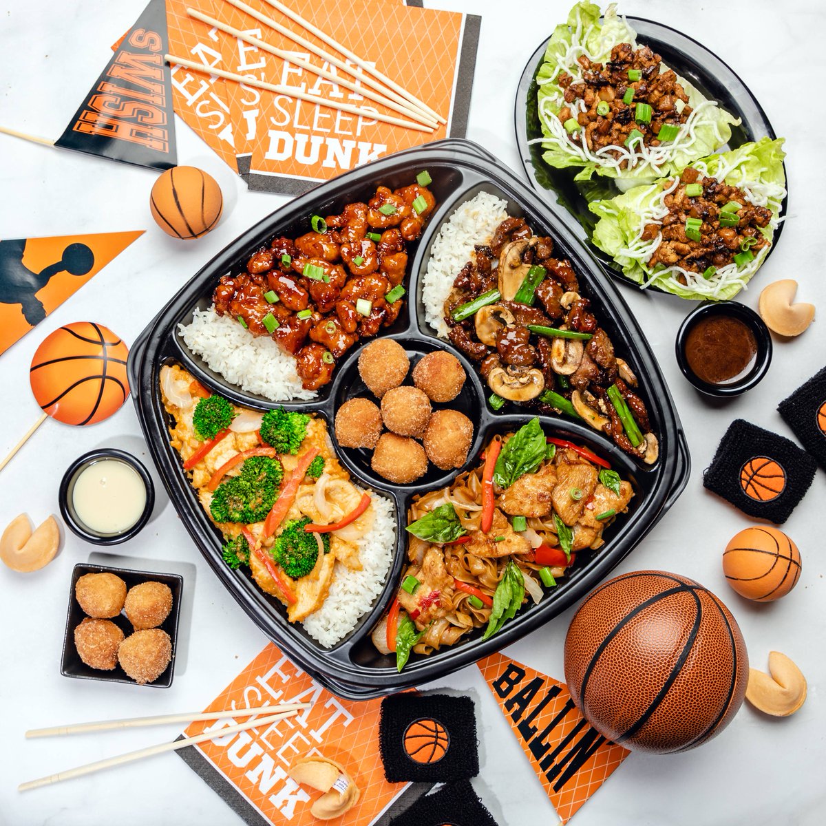 PeiWei's tweet photo. Nothing but net with these flavors π
#Finals #GameOn #Basketball #AsianFood #Feast #ThaiCoconutCurryChicken #FirecrackerChicken #MongolianSteak #DrunkenNoodles #LettuceWraps #ThaiDonuts https://t.co/17ZPK0ddqQ