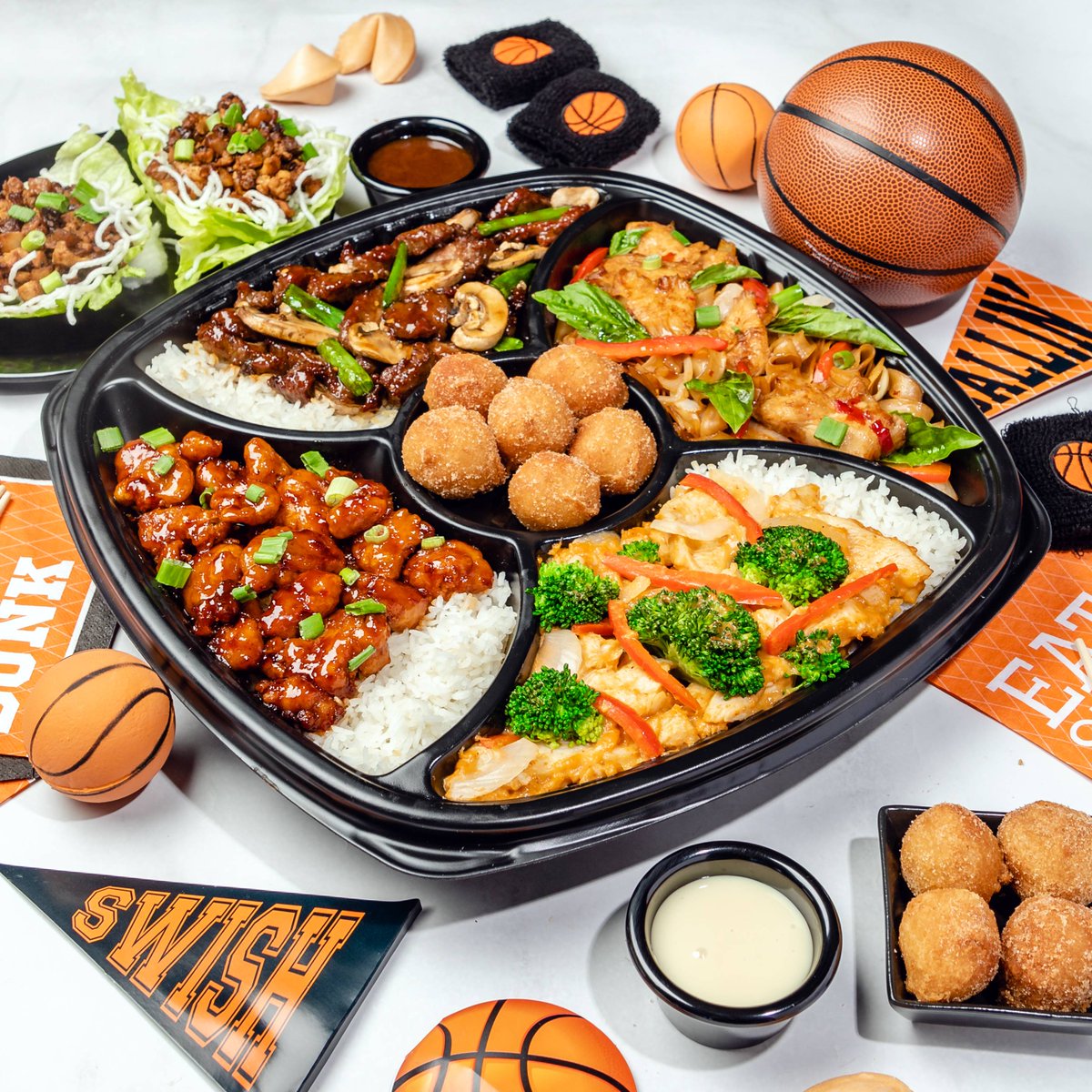 PeiWei's tweet photo. Nothing but net with these flavors π
#Finals #GameOn #Basketball #AsianFood #Feast #ThaiCoconutCurryChicken #FirecrackerChicken #MongolianSteak #DrunkenNoodles #LettuceWraps #ThaiDonuts https://t.co/17ZPK0ddqQ