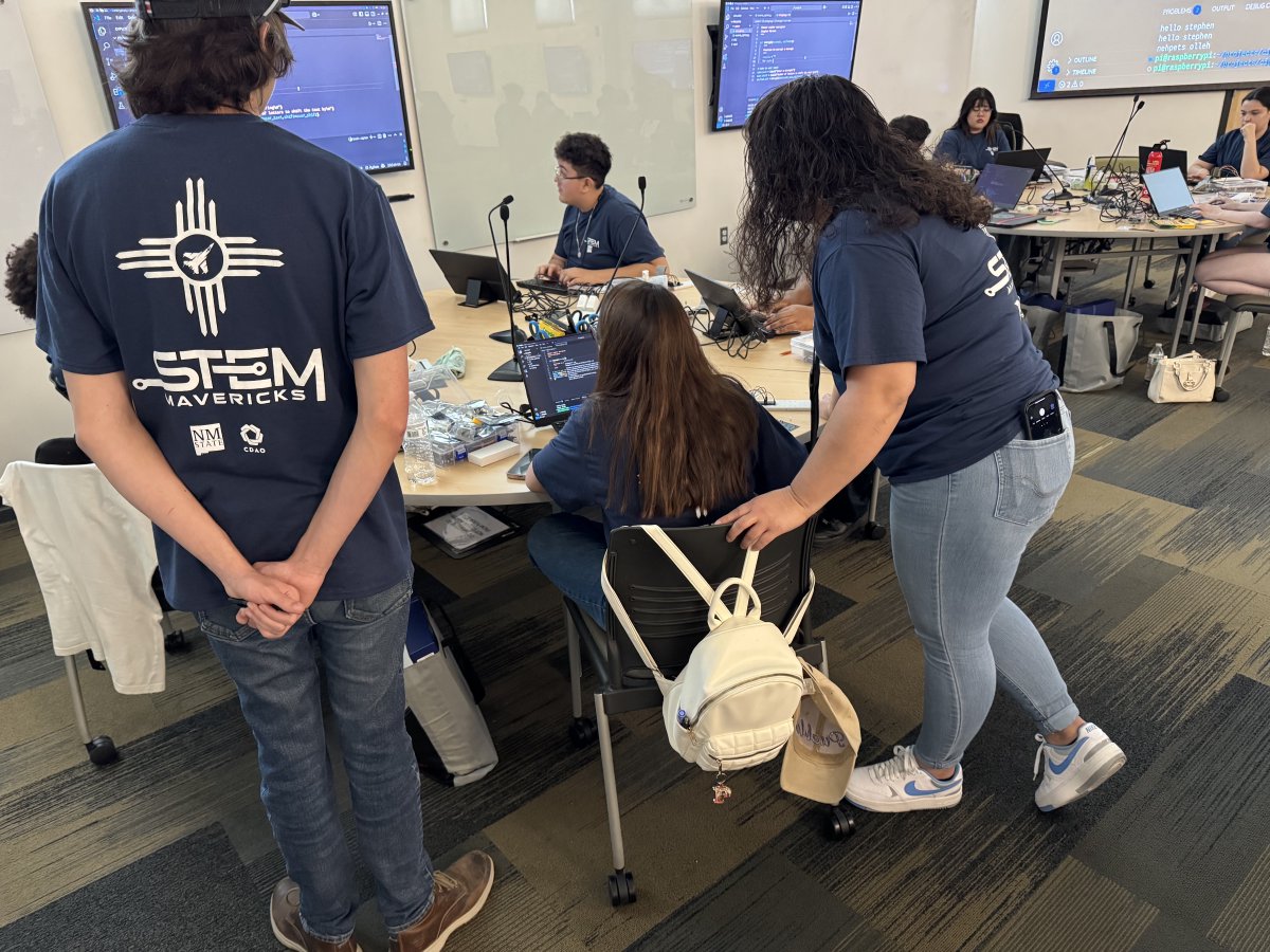 PSLNMState's tweet image. On Day 4 of STEM Mavericks, students ventured into the world of “Defense Against the Dark Arts” — cybersecurity — where they explored network reconnaissance, cryptography, and cybersecurity best practices @dodcdao
@LCPSnet @NMSU_engineer @gadsdenisd_NM