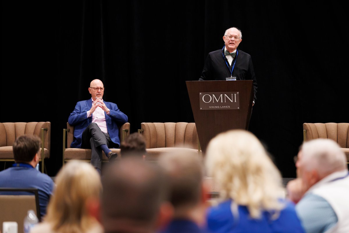 Genomics and precision medicine are transforming how we think about longevity and risk. Thanks to Tom Wamberg and Dr. Paul Billings for sharing powerful insights at the 2025 Underwriting Symposium. #WeAreLIBRA #LIBRAUW #LIBRAUnderwriting