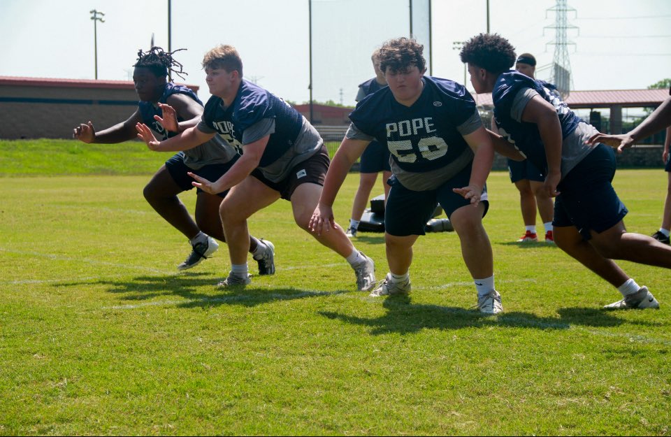 CarterT77's tweet image. Summer practice is in full swing. Loving every minute on the field.
