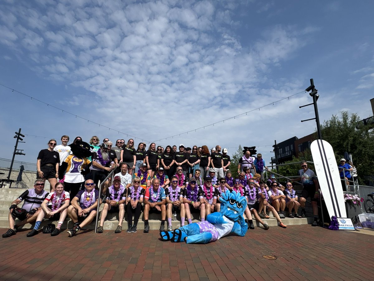 LaurenAvenatti's tweet image. RAGBRAI is almost here! The inspection pre-ride was welcomed by community members and local businesses in downtown Cedar Falls 🚲 @iowasnewsnow