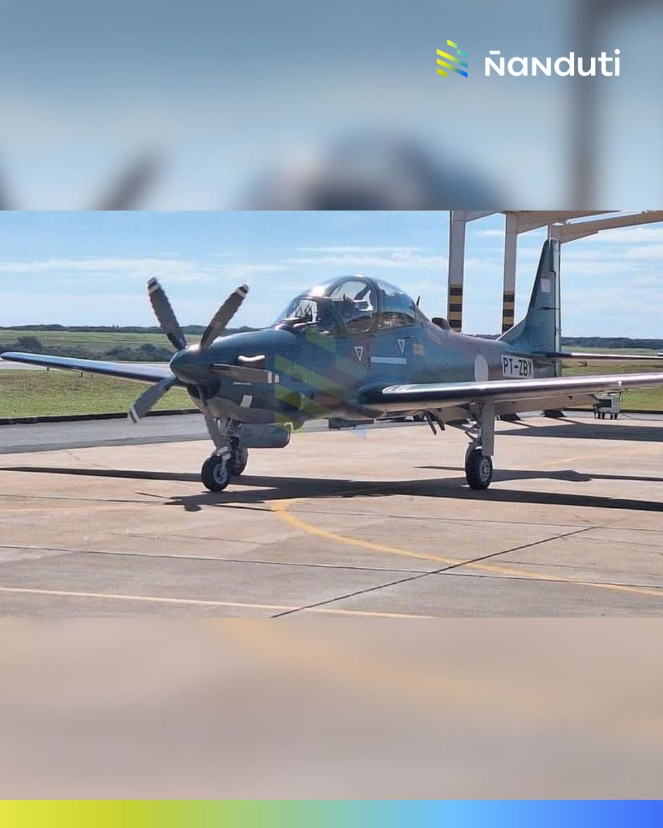 nanduti's tweet photo. 🛬Super Tucano: delegación paraguaya realiza proceso de aceptación de las nuevas aeronaves en Brasil

▪️Una delegación de la Fuerza Aérea Paraguaya (FAP), liderada por el Comandante Fabio Crispín Candia Melgarejo, se encuentra en Brasil realizando los vuelos de prueba y la verificación técnica de los nuevos aviones A-29 Súper Tucano.

🗣️"Estas modernas plataformas aéreas, en pocas semanas comenzarán a surcar los cielos de la patria", informaron desde la Fuerza Aérea

▪️El Gobierno invirtió en total USD 150 millones para fortalecer la institución.

▪️El ministro de Defensa, Oscar González, había confirmado que seis aviones Super Tucano estarían operativos en nuestro país este mes.

▶️#Ñanduti