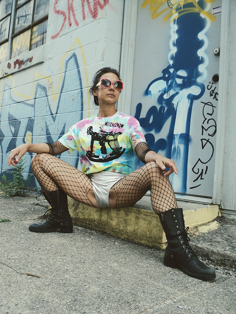 Visual Sanctity tweet media