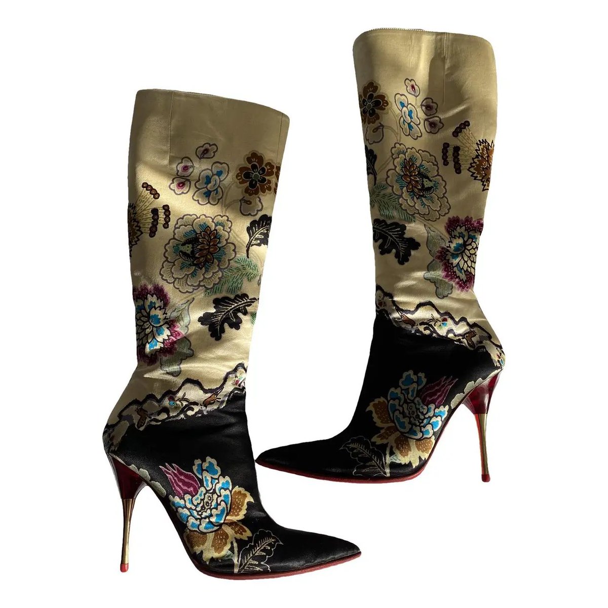 NIYMUSE's tweet photo. Leah Kateb x Cavalli ss03 chinoiserie top+boots https://t.co/4K9wd3ii7l