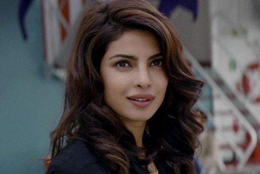kirannsharmaa's tweet photo. Happy 10 years of DDD! #10YearsOfDilDhadakneDo https://t.co/BoabsQ98hm