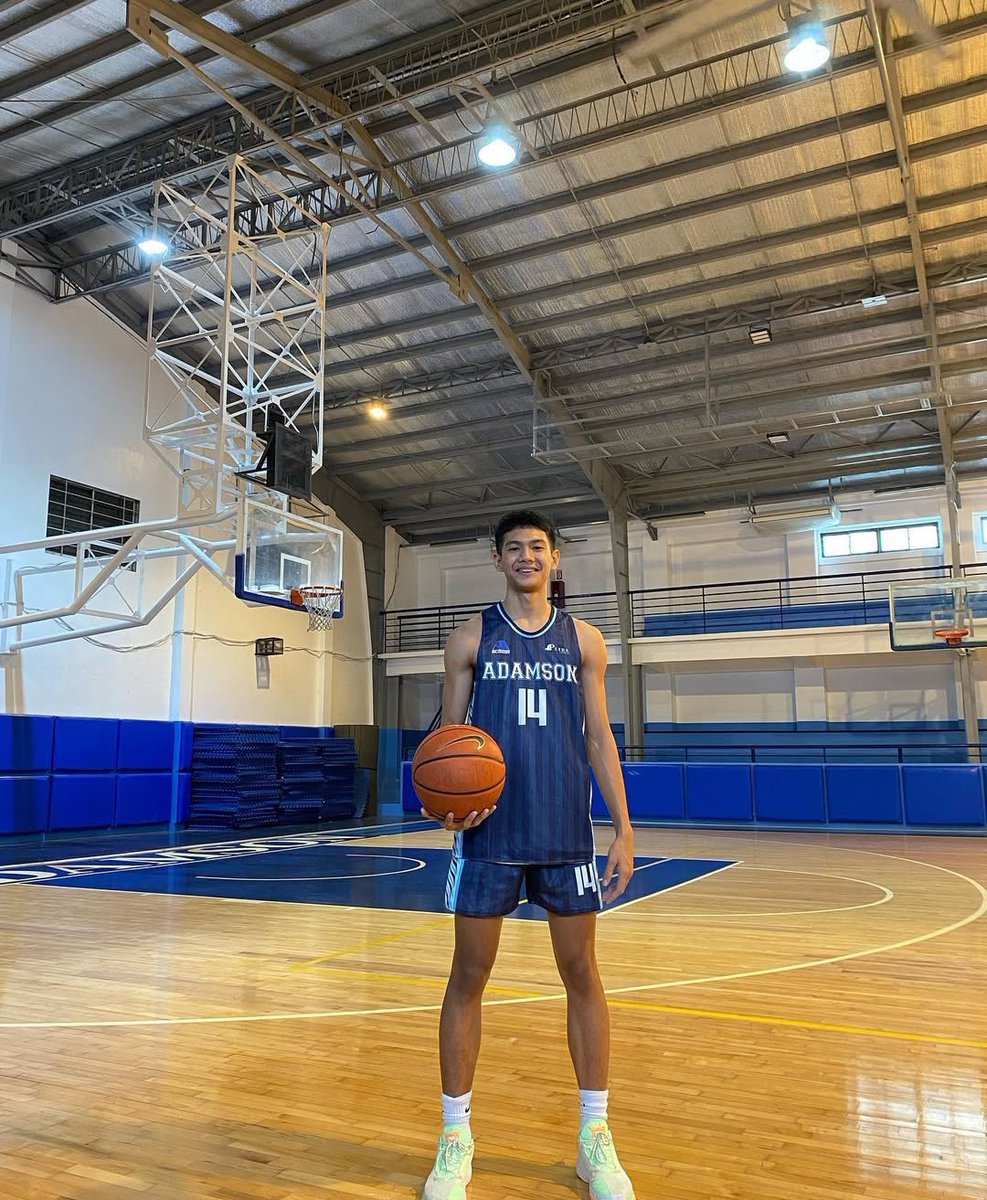ReferralQueen's tweet photo. Hi, Gene! He's playing under UE na next season and he's back nadin hahahah g na sya ulet, malaki ang pangangailangan hahaha

DM me for referral/contacts 💸❤️ https://t.co/qNGZn5UiP3