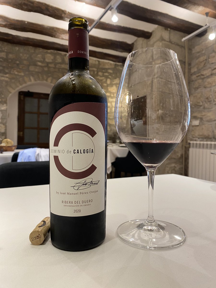 Hugo Figueras Blanco (@hugofigbla) on Twitter photo Este gran vino se elabora con uvas tempranillo de viñedos del terruño Calogía. Destaca la opulencia y profundidad. Por otro lado, la elegancia y complejidad que posee, permite alcanzar su verdadera dimensión. Se caracteriza también por el potencial de guarda <a href="/DCalogia/">Dominio de Calogía</a> <a href="/elscomdals/">Els Comdals</a> Este gran vino se elabora con uvas tempranillo de viñedos del terruño Calogía. Destaca la opulencia y profundidad. Por otro lado, la elegancia y complejidad que posee, permite alcanzar su verdadera dimensión. Se caracteriza también por el potencial de guarda <a href="/DCalogia/">Dominio de Calogía</a> <a href="/elscomdals/">Els Comdals</a>