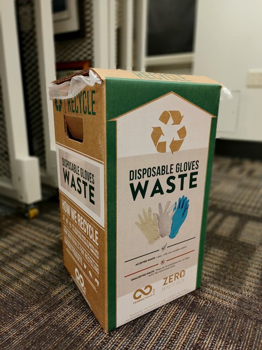 InteriorMuseum's tweet image. 🏛️ #MuseumWeek | #LivingTogether with museum collections means we handle with care! For example, we often wear gloves so that fingerprints and oils from our skin don't damage the objects. While we do go through a lot of gloves, we also recycle them.

#TogethernessMW