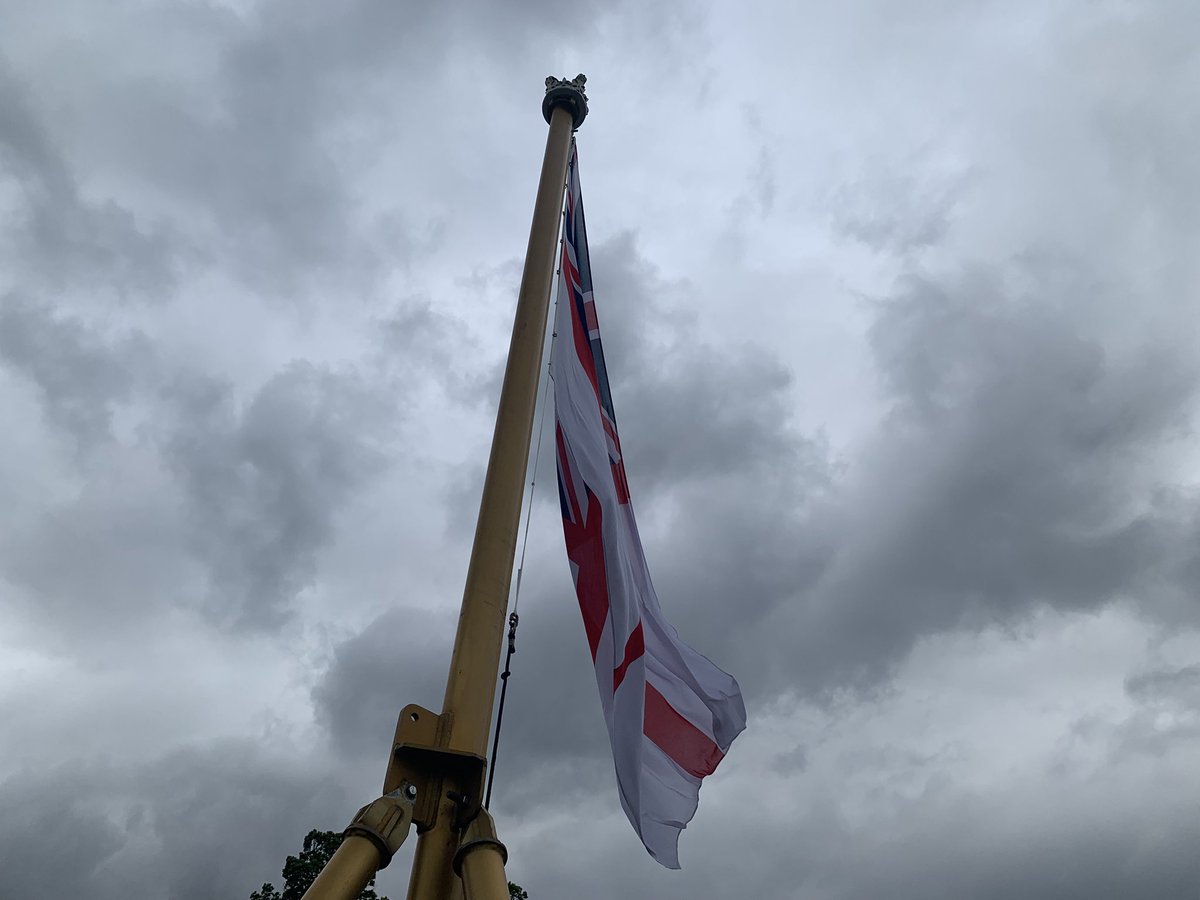 daryl_lynch's tweet photo. The 8 year old me, was awake all night with excitement, did not eat this morning, as knew I would be attending a work event on HMS Sutherland (moored in Rotterdam) - amazing tour, the crew was so enthusiastic and professional..just brilliant. https://t.co/F0OlXQAJPV