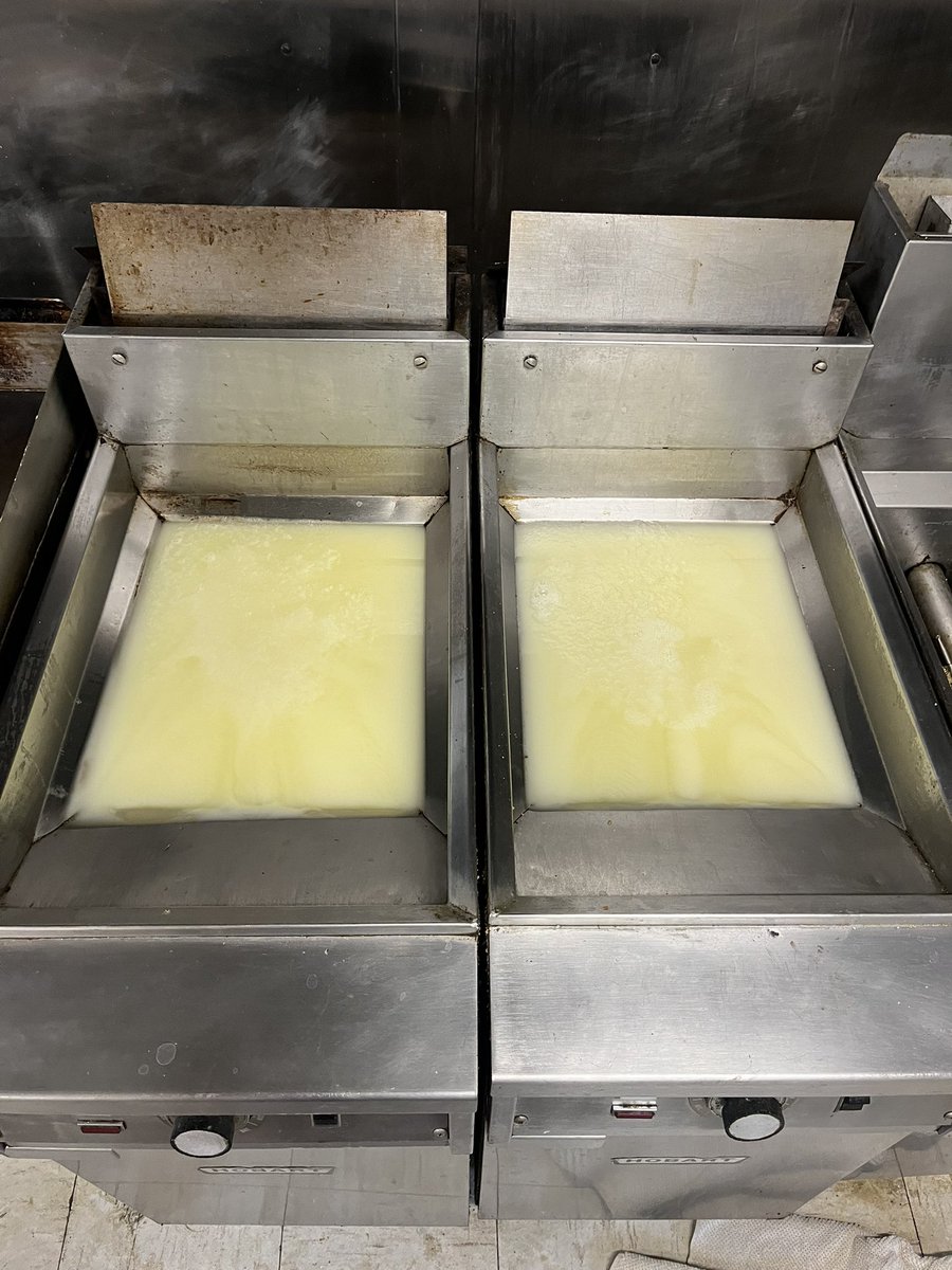 CYCkitchen's tweet image. The fryers are officially ready to roll for the summer! This only comes about 30 hours after they would have been useful for Wednesday’s scheduled lunch of hots and tots and about 7 major inconveniences (which absolutely include a kitchyn boy bidding a food order!!)