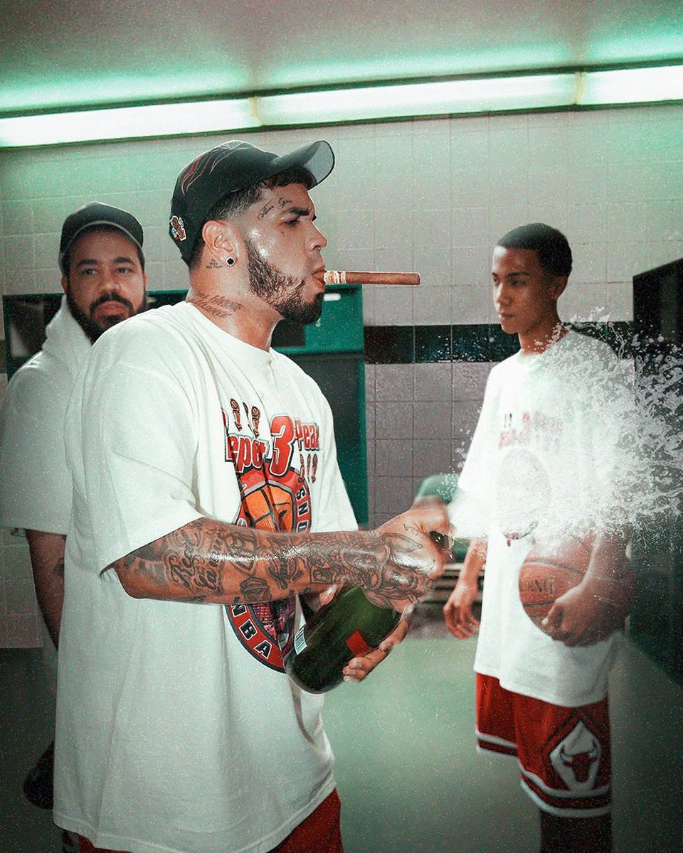 Anuel nunca estuvo acabado. Los maricones maman.