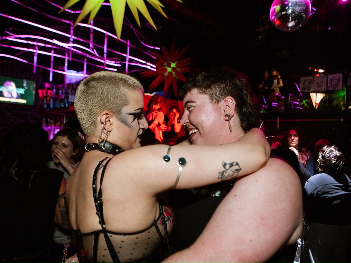maze_mauls's tweet photo. first butchfemme pride for both us (first of many!) 🖤 https://t.co/ccZJLZ4Xle