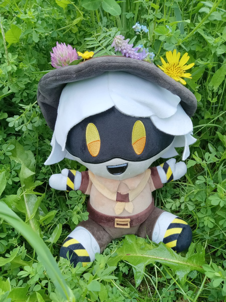 Big_Horny_Rat's tweet image. #N touching grass. #MurderDrones #MurderDronesPlush