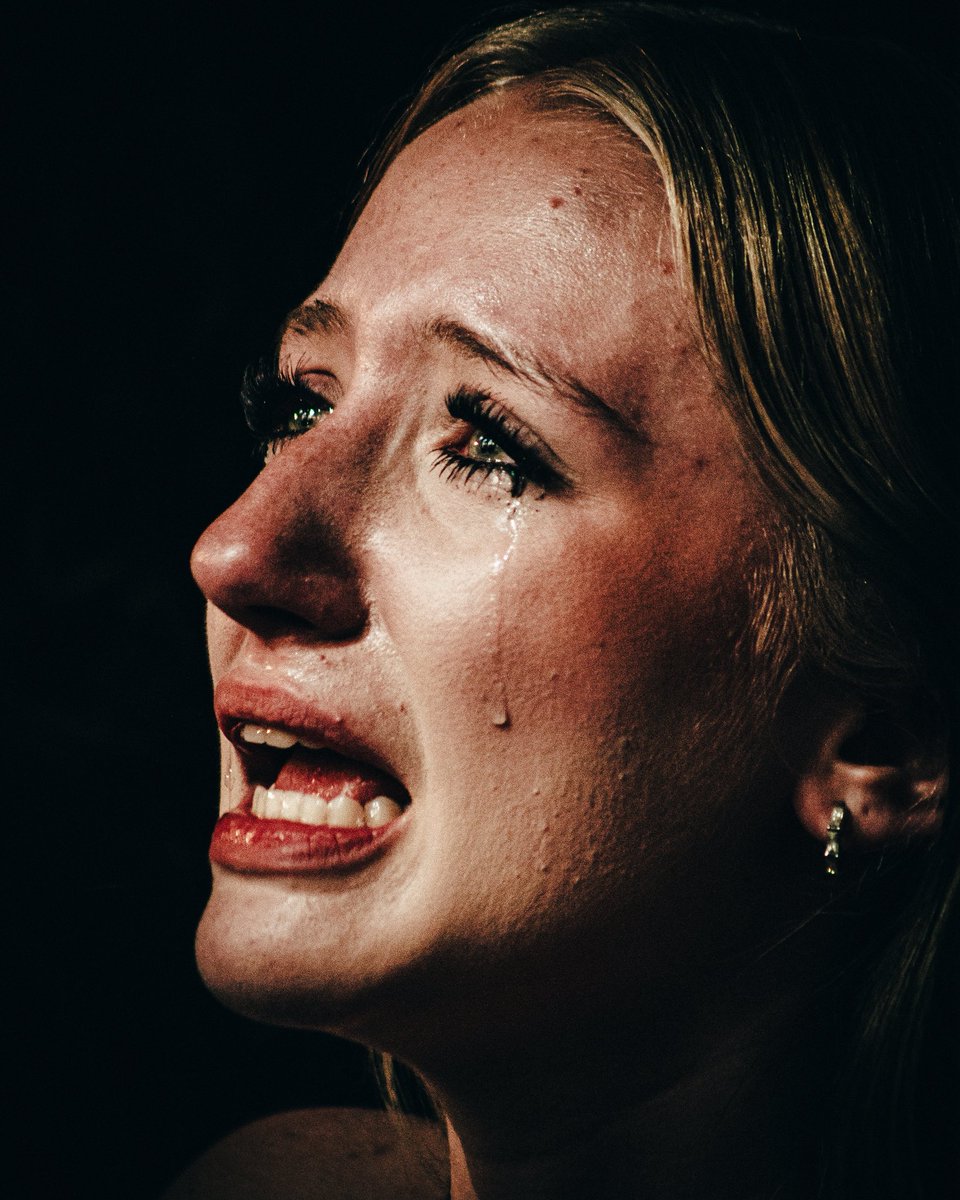 piercetheveil's tweet image. LOUD AND CLEAR

📸 Christian Waite