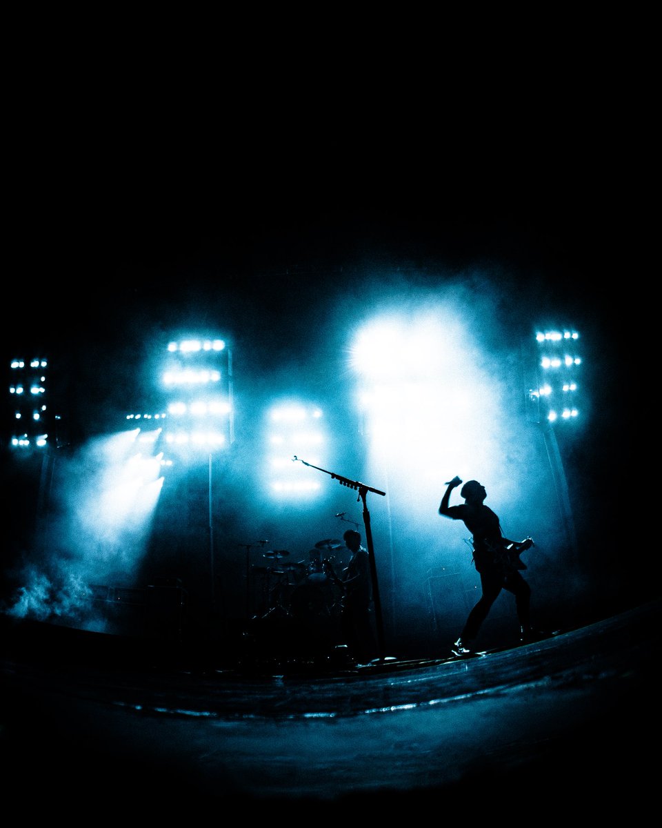 piercetheveil's tweet image. LOUD AND CLEAR

📸 Christian Waite