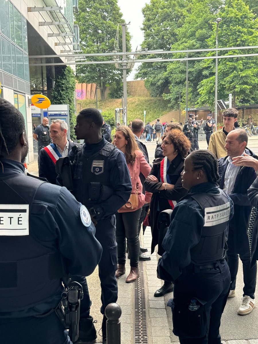 Nadege Azzaz tweet media