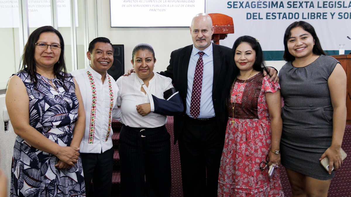 Tribunal Electoral del Estado de Oaxaca (@teeoax) on Twitter photo La conferencia la impartió el Mtro. Alberto Gándara Ruíz Esparza, exmagistrado de Justicia Administrativa del Estado de México; también inauguraron el diplomado en materia de responsabilidades administrativas a través de la Unidad Técnica de Fiscalización del <a href="/CongresoOaxaca_/">Poder Legislativo Oaxaca</a>. La conferencia la impartió el Mtro. Alberto Gándara Ruíz Esparza, exmagistrado de Justicia Administrativa del Estado de México; también inauguraron el diplomado en materia de responsabilidades administrativas a través de la Unidad Técnica de Fiscalización del <a href="/CongresoOaxaca_/">Poder Legislativo Oaxaca</a>.