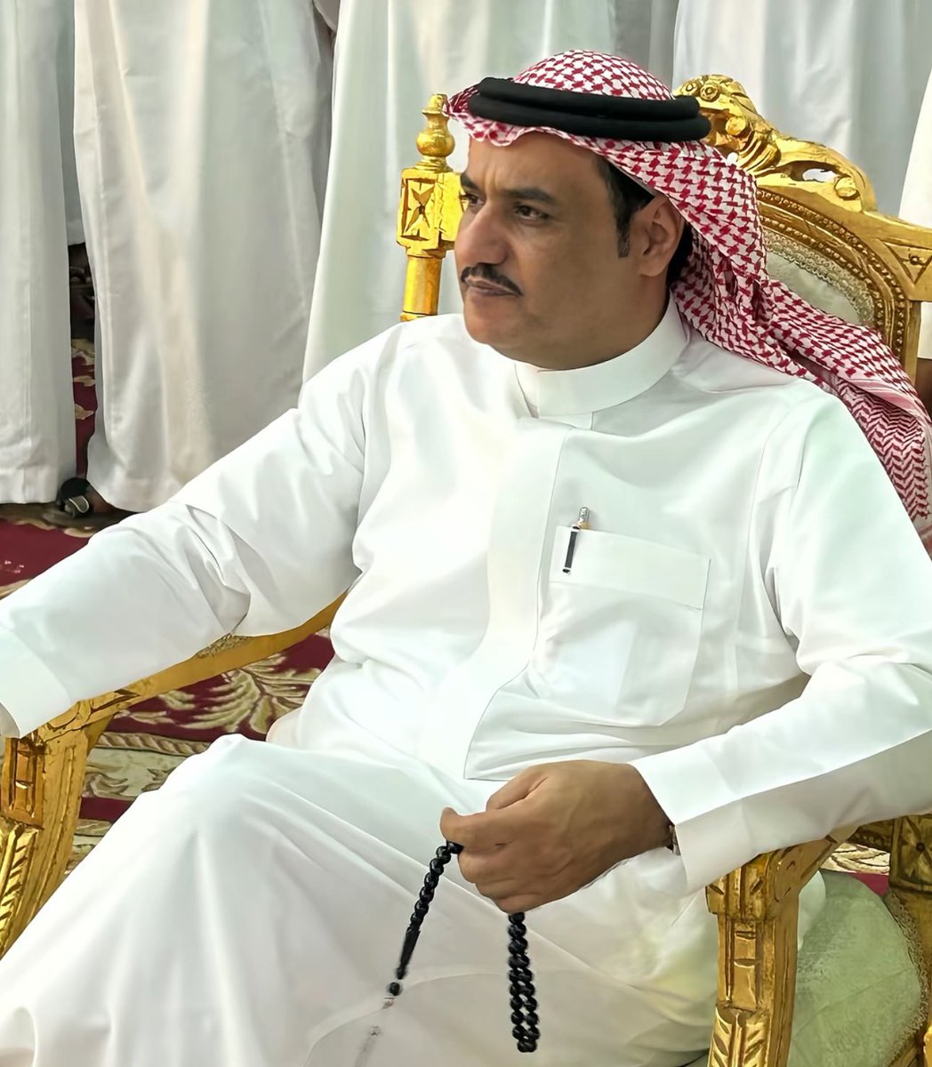 jq__q5's tweet photo. ما عاد للعيد بقلوب البشر فرحة 
العيد روتين و الفرحة صناعية 

و العيد معنى عظيم يكودني شرحة
علمي به اخر سنة فالابتدائية .

- سفر الدغيلبي https://t.co/gCDPLTg3Hj