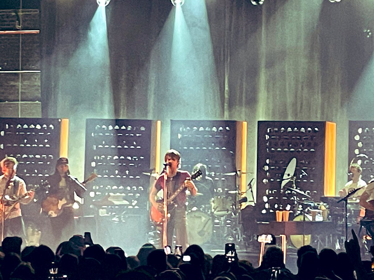 Jayne Ferst / Amanda Carter tweet media