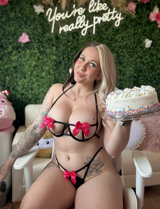 Watch Samantha💋's leaked NSFW photo on TwXstars