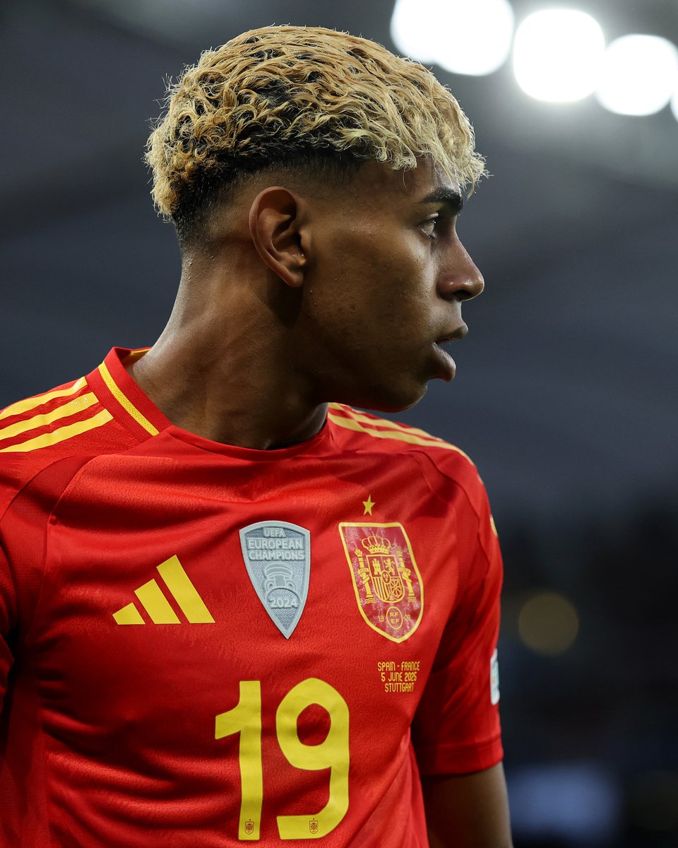 🤔 The best player in the world?

#NationsLeague