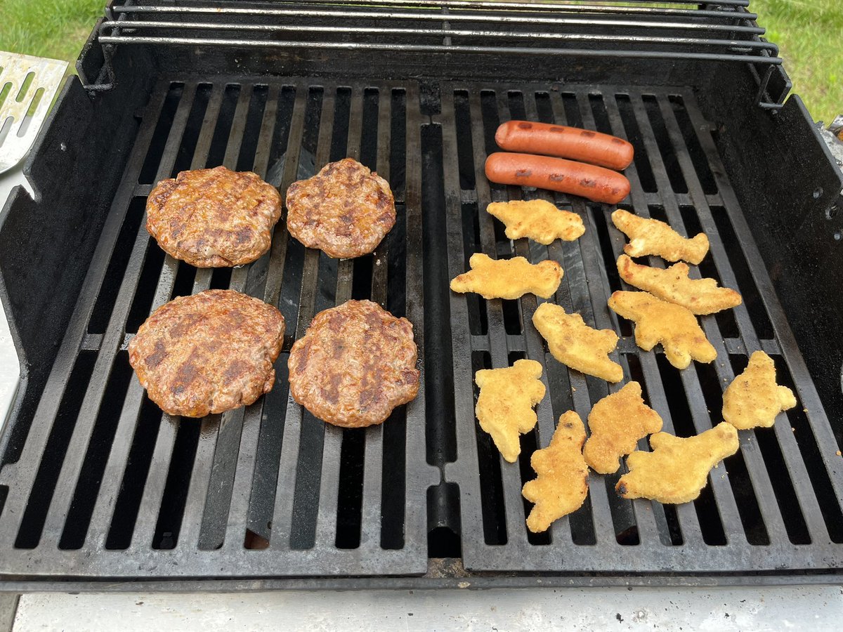 𝘾𝙝𝙧𝙞𝙨 𝙂𝙧𝙤𝙨𝙨𝙚 tweet media