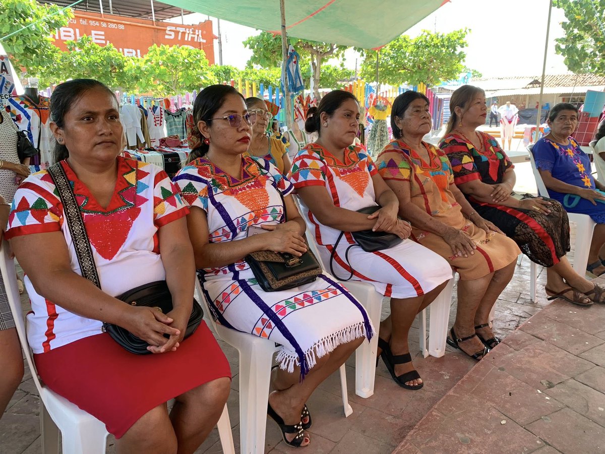 PNUD México (@pnud_mexico) on Twitter photo El <a href="/PNUD_Mexico/">PNUD México</a>, <a href="/DesEconomicoOax/">Secretaría de Desarrollo Económico Oaxaca</a> y Strive presentaron los resultados del “Programa de resiliencia financiera y fortalecimiento empresarial para artesanas”. 81 artesanas aumentaron inclusión y resiliencia financieras, impulsando su estabilidad y negocio undp.org/es/mexico/noti… El <a href="/PNUD_Mexico/">PNUD México</a>, <a href="/DesEconomicoOax/">Secretaría de Desarrollo Económico Oaxaca</a> y Strive presentaron los resultados del “Programa de resiliencia financiera y fortalecimiento empresarial para artesanas”. 81 artesanas aumentaron inclusión y resiliencia financieras, impulsando su estabilidad y negocio undp.org/es/mexico/noti…