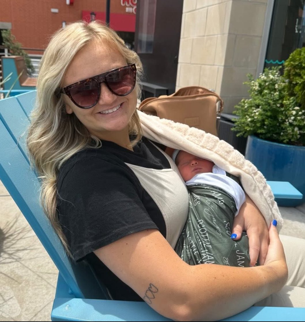 SCCougsSoftball's tweet image. Screaming happy birthday to our Asst Coach and new momma!!