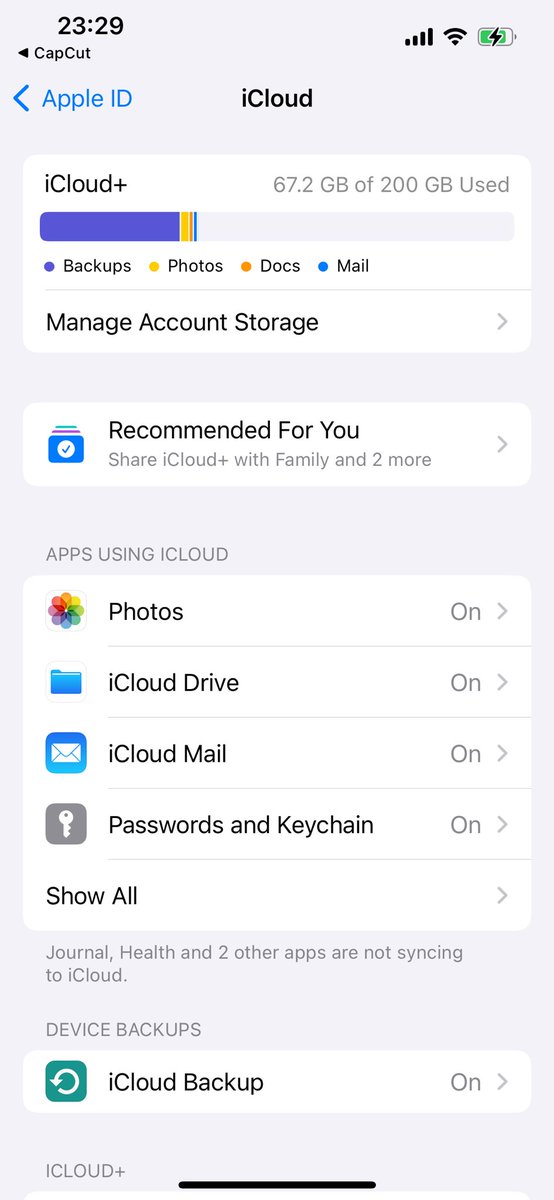 Ewm_Stylist's tweet photo. @Apple what the hell is going on? https://t.co/2z1po6Sq11
