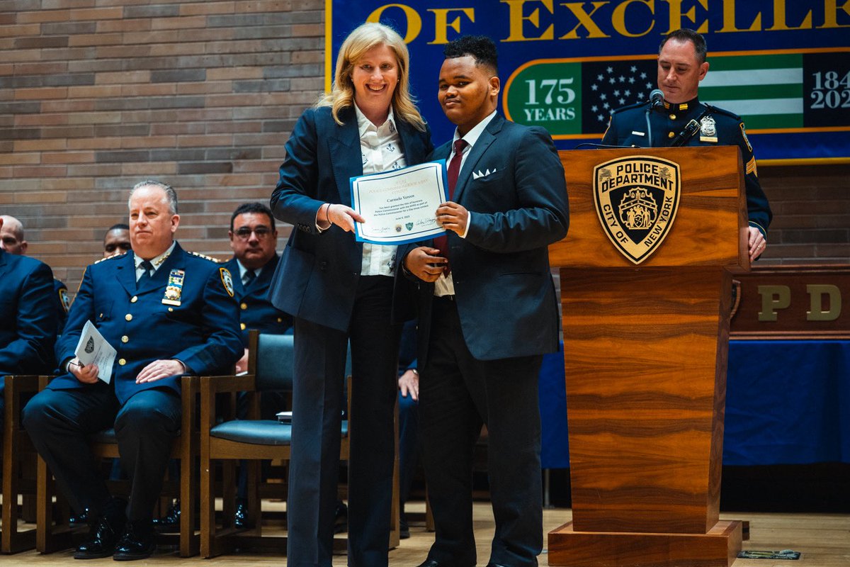 NYPDnews's tweet photo. The “Police Commissioner for a Day" is an essay competition that recognizes the bright minds of our future leaders! 

The winners, who wrote on how to prevent subway surfing, spent the day with @NYPDPC as she showed them firsthand what it takes to lead the finest. https://t.co/SY7R7hDCiy