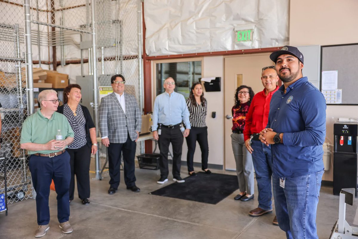 City of San Luis (@sanluisazgov) on Twitter photo Grateful to host ADOSH and the <a href="/IndCommAZ/">ICA - ADOSH</a> in San Luis as they toured our facilities and presented us with the PEPP Recognition Award! π
Honored by their visit and proud of our teamβs dedication to workplace safety. πΌπ
#SanLuisAZ #PEPPAward #WorkplaceSafety Grateful to host ADOSH and the <a href="/IndCommAZ/">ICA - ADOSH</a> in San Luis as they toured our facilities and presented us with the PEPP Recognition Award! π
Honored by their visit and proud of our teamβs dedication to workplace safety. πΌπ
#SanLuisAZ #PEPPAward #WorkplaceSafety