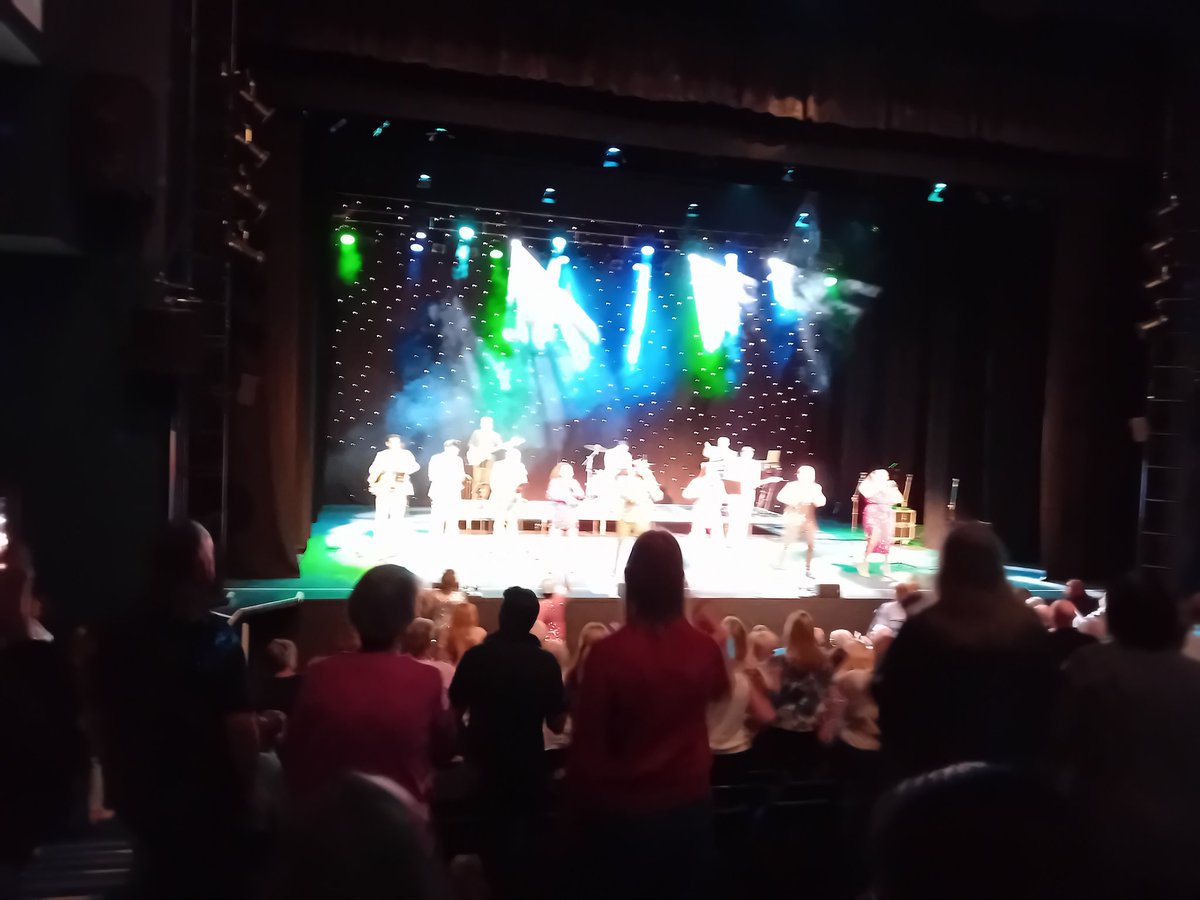 Squiffy2's tweet image. #TheLastDaysOfDisco were absolutely brilliant at the local theatre tonight.

If you get the chance to see them round the country, go!

Took us back 50 (cough) years to Cinderellas in Redhill on a Saturday night! 

🎵🎵💃🕺🕺