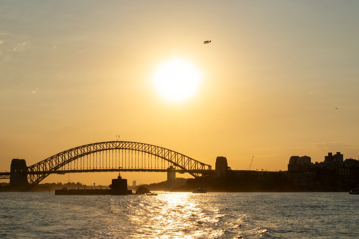 jupiterracc's tweet image. Some casual photos of the city I took on a ferry ride (:
