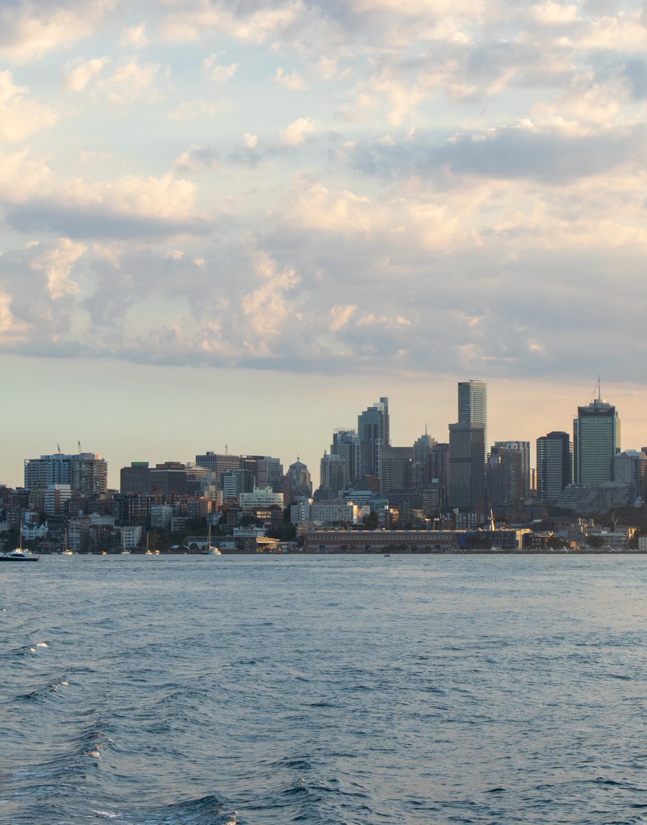 jupiterracc's tweet image. Some casual photos of the city I took on a ferry ride (: