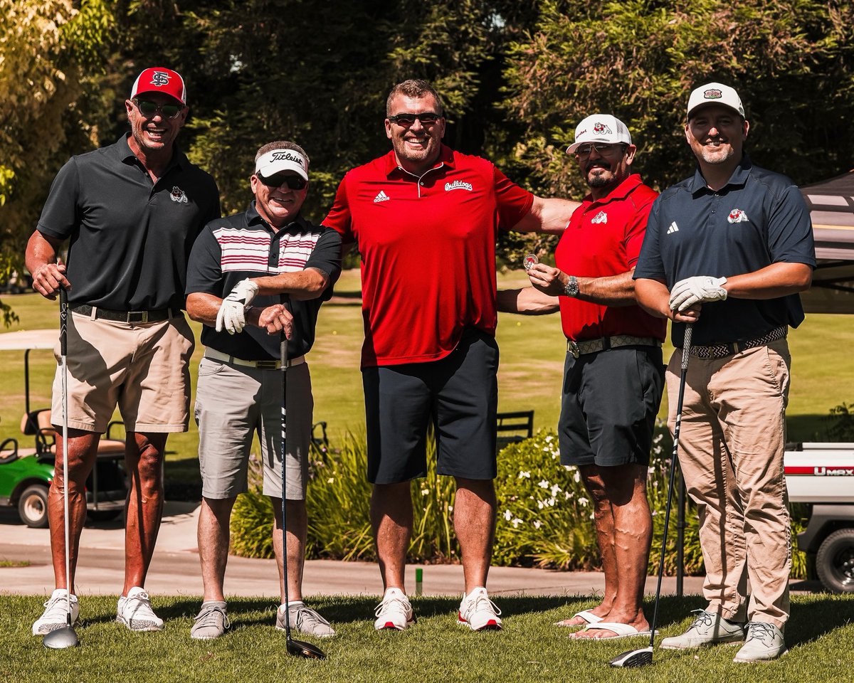TylerMariucci's tweet image. Big thanks to everyone who came out last Friday to support ⁦@Coach_Entz⁩ and his staff at the ⁦@FresnoStateFB⁩ Golf Tournament. Best football fanbase in the west! #GoDogs 🐶🐾 🏌️‍♂️