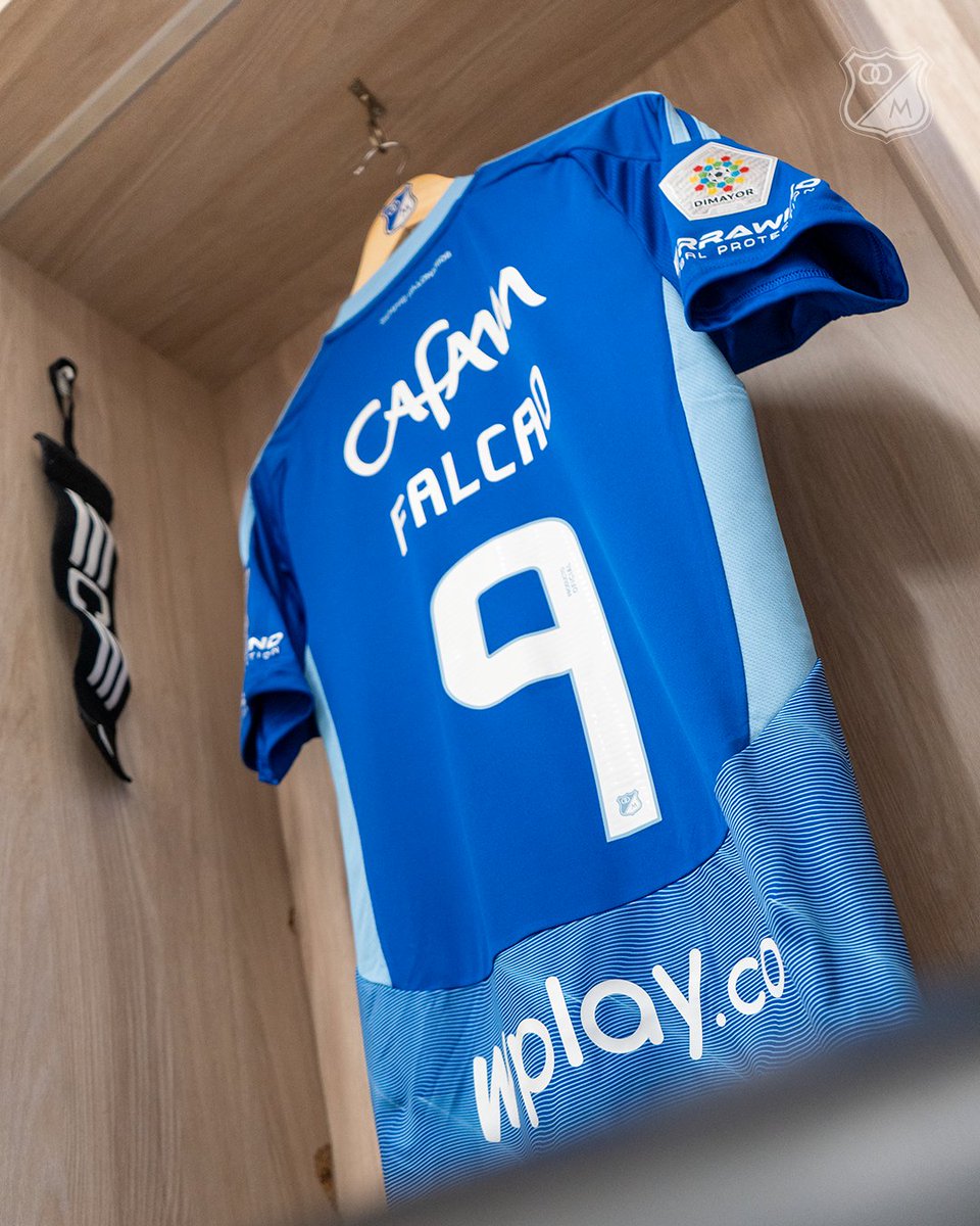 MillosFCoficial's tweet photo. El camerino norte del estadio El Campín ya vibra con todo el POWER de @WplayColombia 💪🔥Ⓜ️ https://t.co/xFSjQV2nnW