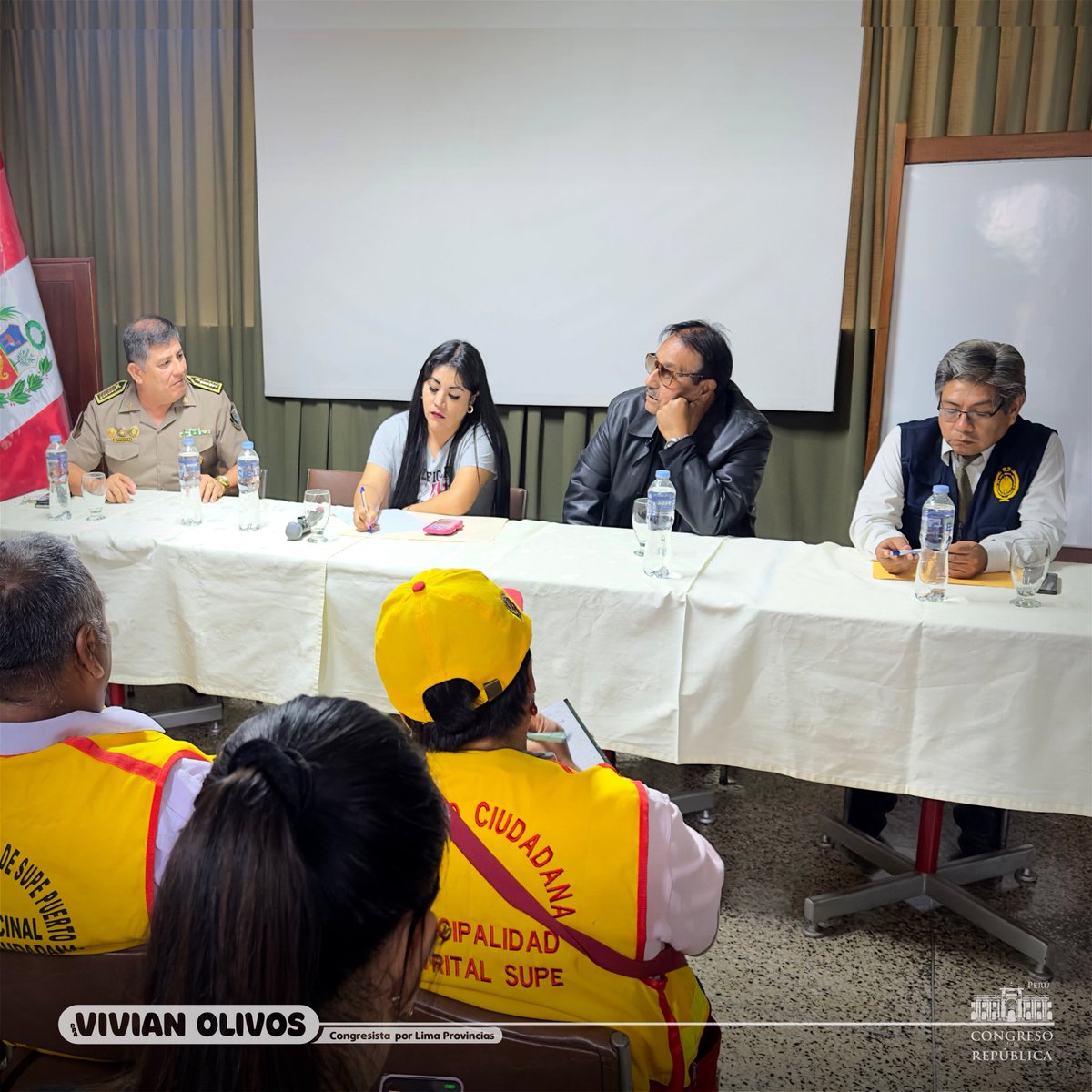 ✅ Lo prometido está en marcha, el apoyo en #equipamiento a las juntas vecinales en la provincia de #Barranca, quienes pese a su gran unidad, tienen serias carencias en seguridad.

#ConLaPoblación #LimaProvincias #VivianOlivos #SupePueblo #SupePuerto #Supe #Pativilca