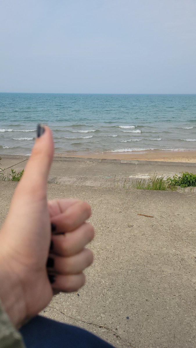 Vera Lux tweet media