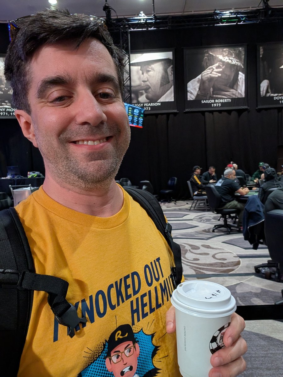 GoogleNoAgenda's tweet photo. @phil_hellmuth if you're in Paris today could you sign my shirt? https://t.co/htKect0HlD