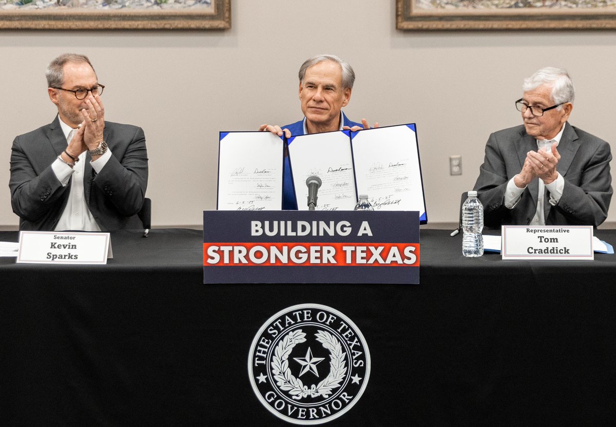 GregAbbott_TX tweet picture