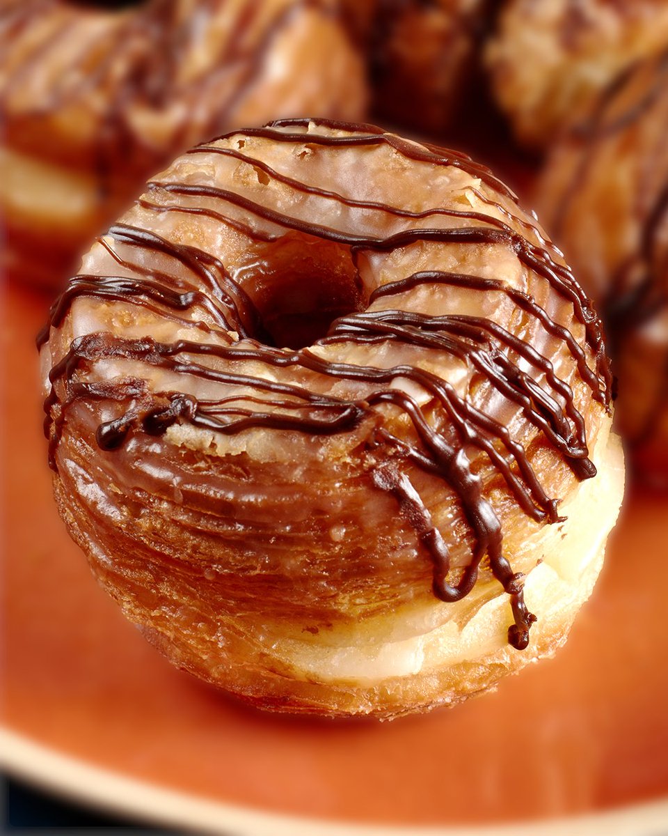 Celebrate National Donut Day with a Croissant Donut 😋 Flaky, buttery, chocolatey, and sweet, guarantee you won't want fo' share this 👀

Available only on 6/6, at all Zippy's locations, while supplies last.