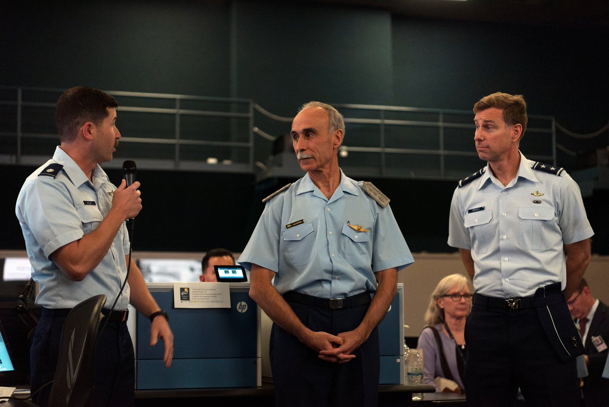 AFSOUTH's tweet image. We proudly welcomed the Argentine Air Force Chief of Staff, Brigadier Gustavo Valverde & his team to our headquarters. Together with our Argentine partners we are strengthening our interoperability across the region for a connected, capable and secure hemisphere. @FuerzaAerea_Arg