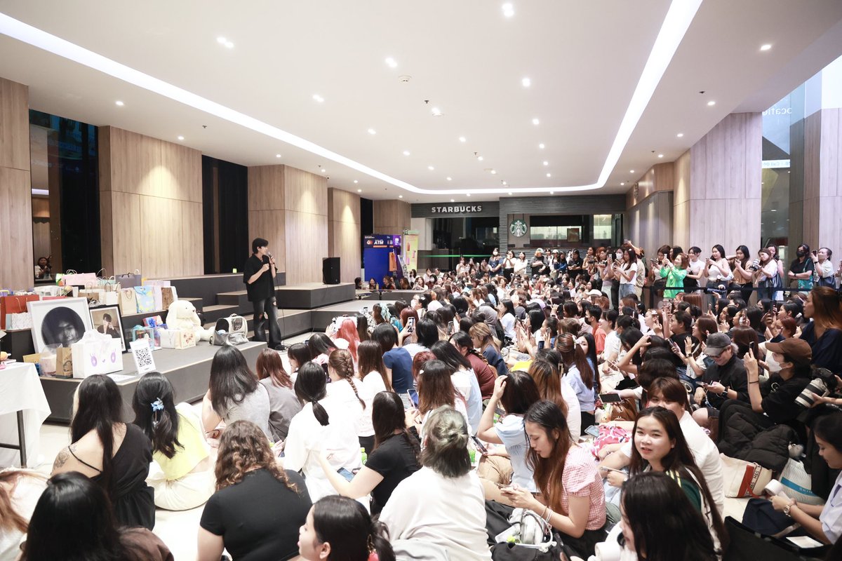 gnest_official's tweet photo. ขอบคุณทุกคนที่มาเป็นส่วนหนึ่งในวันเกิดปีที่ 22 ของต้นปาล์มนะค้าบ🎂
ปีนี้มีแขกพิเศษมาร่วมฉลองด้วย ฝากติดตามผลงานของดาราด้วยนะครับ5555 🐱

พอได้เห็นทุกคนตั้งใจมาหากันทำให้ผมมีกำลังใจในการทำงานขึ้นเยอะมากๆ 
ผมสัญญาว่าจะทำให้ทุกคนภูมิใจในตัวพวกเรานะครับบ🫶🏼

tonpalm🐶

#happyPALMday #PALM_PERSES
#PERSES #PERSES_TH
#GNEST #GMMMusic #TPOP