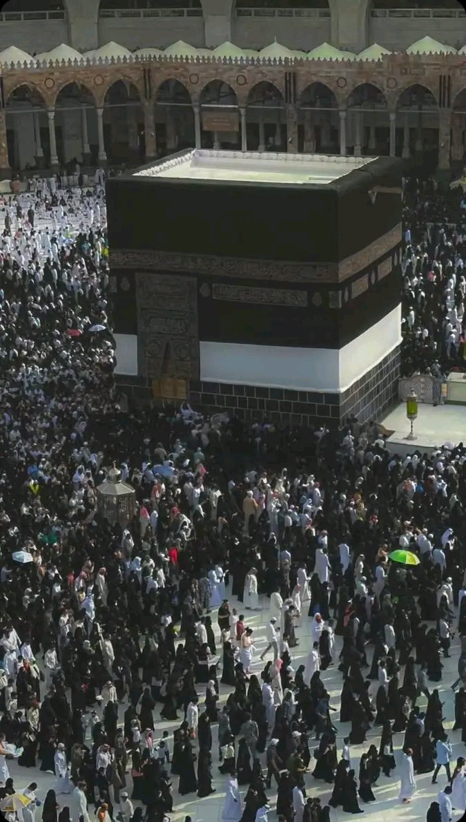 Day of Khullaif - a women's day at Masjid al-Haram.While the men of Makkah are performing Hajj and accompany the pilgrims to Arafat, the women of Makkah,boys,and elderly individuals proceed to Masjid al-Haram to perform Tawaf around the Kaaba,ensuring the Haram remains populated
