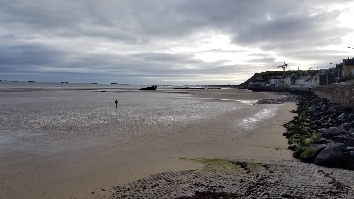 As you start your day on 6th of June, perhaps pause and reflect 81 yrs ago and #DDay81 and the nature of your freedom that was assured on this day by the "greatest generation" for you to have the life you lead and remember those who still struggle for  freedom everywhere